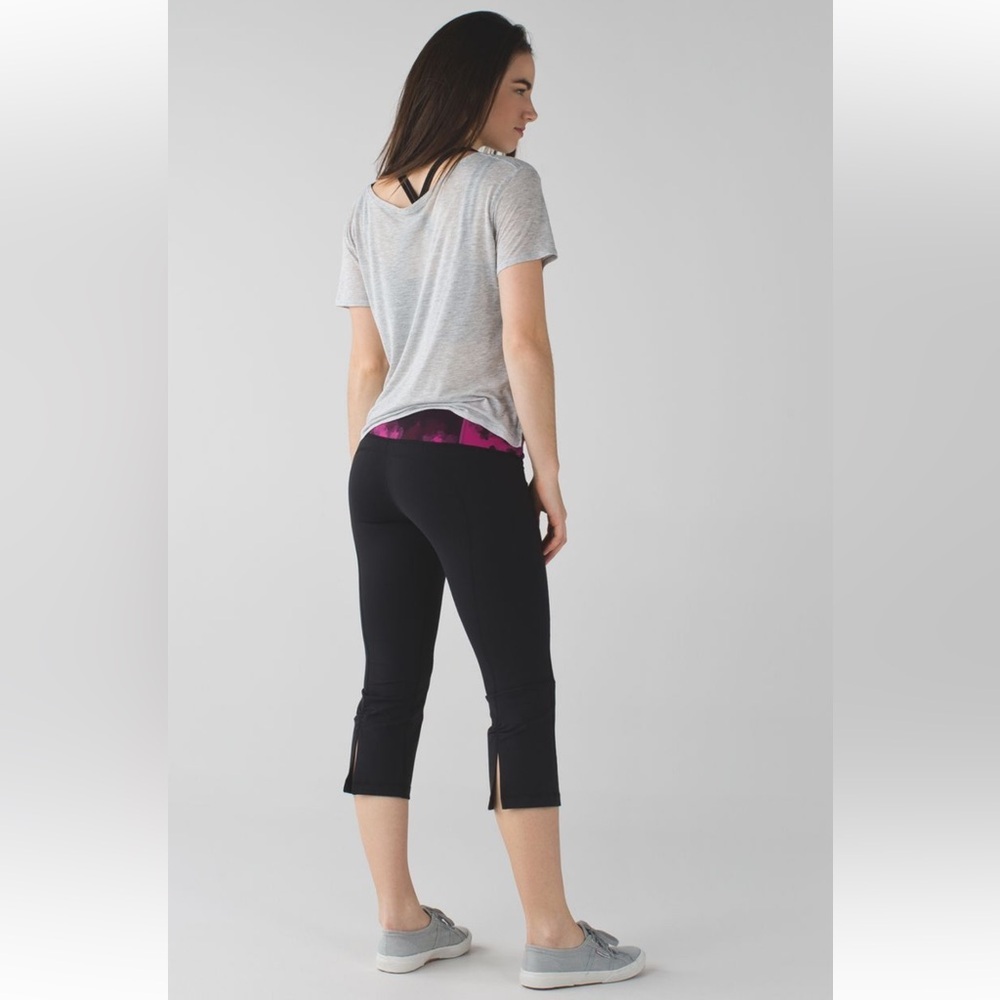 Lululemon Gather & Crow Crop II *Full-On Luon Black/Pink Womens Size 4